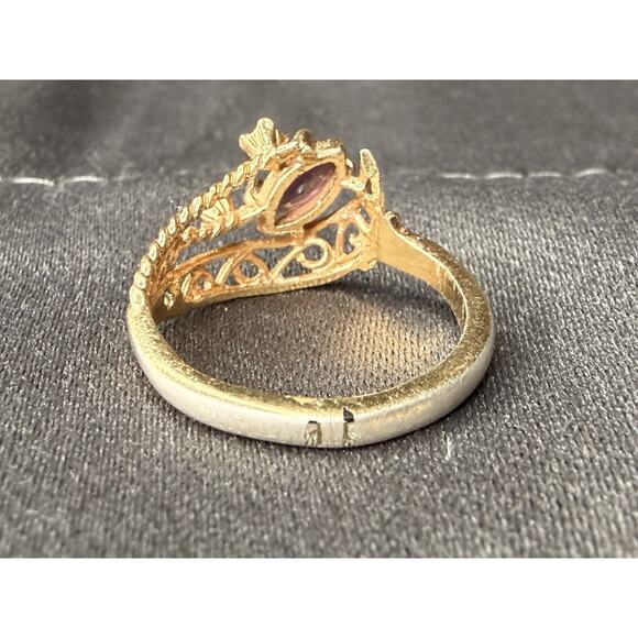 2.3g VINTAGE 18K HGE HEAVY GOLD ELECTROPLATE RING FLOWER GARNET SIZE unknown - Picture 6 of 14